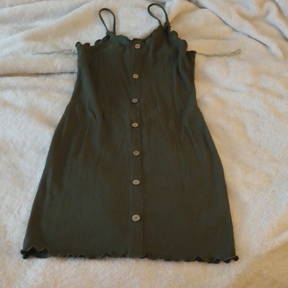 Green summer dress - Picture 2 of 2